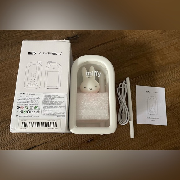 MIFFY-Imported (NWT/Box) Mini White Humidifier - Picture 16 of 16